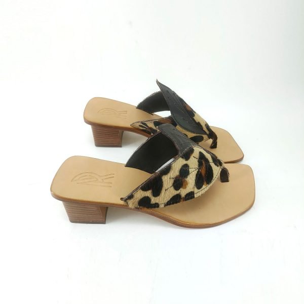 Sandali infradito foglia cavallino