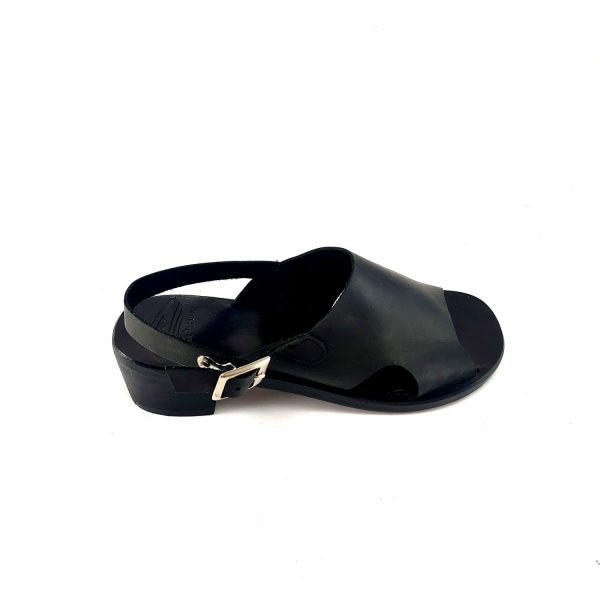 Sandali incrocio fibbia dietro