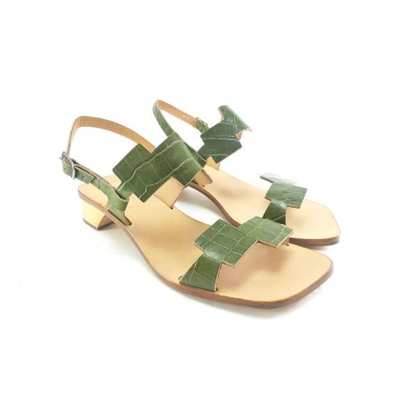 Sandali fibbia pitonati con tacco