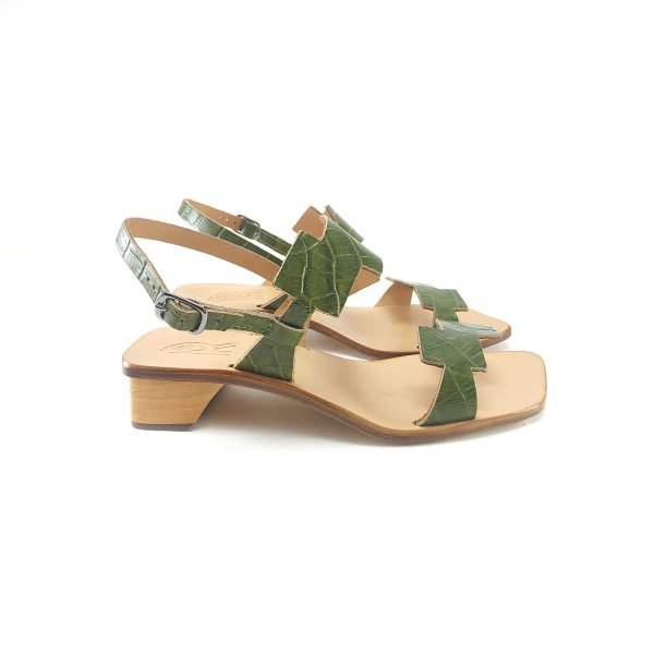 Sandali fibbia pitonati con tacco