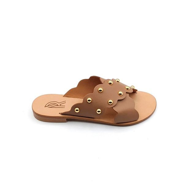 Sandali ciabatta incrocio borchie