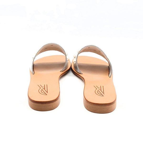 Sandali ciabatta con borchie