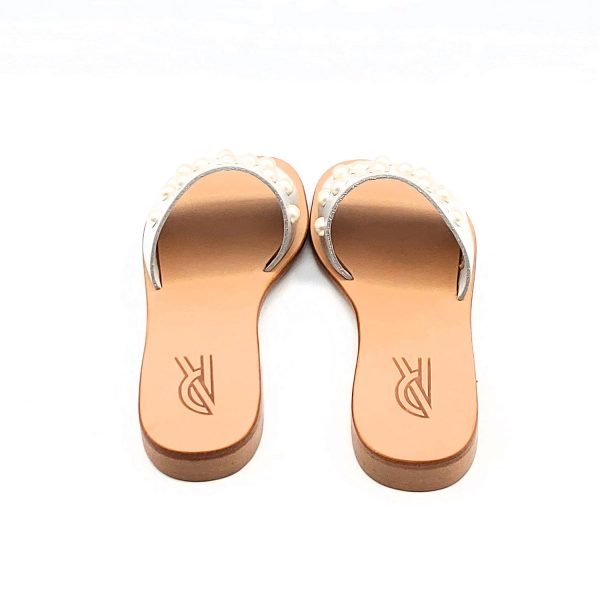 Sandali ciabatta con borchie