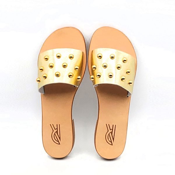 Sandali ciabatta con borchie