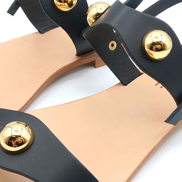 Sandali fascia fibbia con borchie