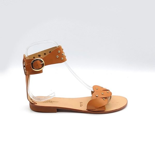 Sandali fibbia con borchiette