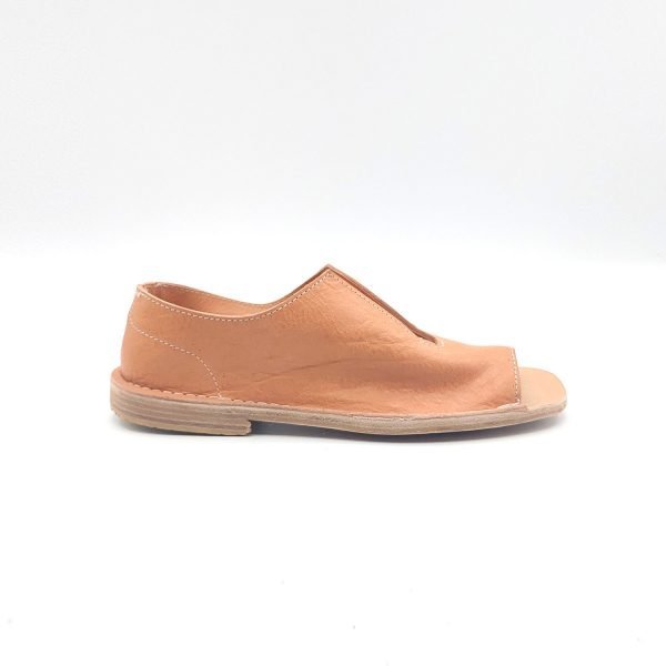 Minorchina cuciture in dettaglio