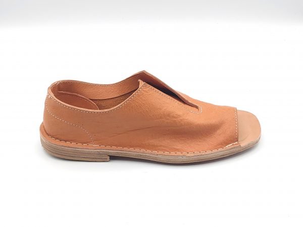 Minorchina cuciture in dettaglio