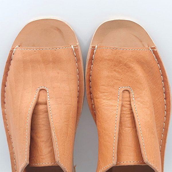 Minorchina cuciture in dettaglio