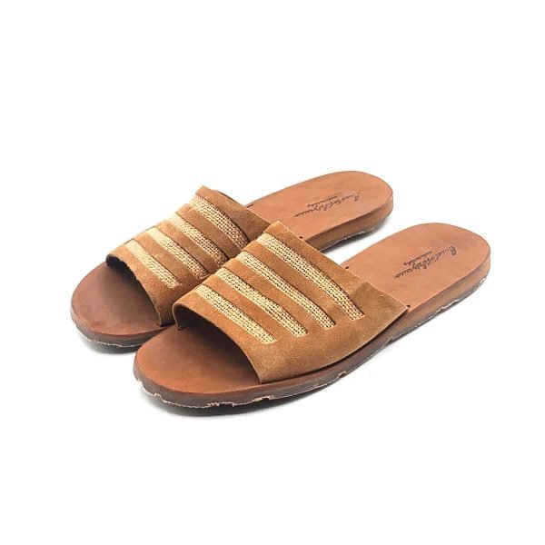 Sandali ciabatta ritaglio in dettaglio