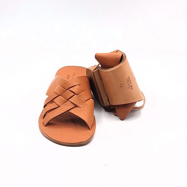 Sandali ciabatta incrocio dettaglio fasce