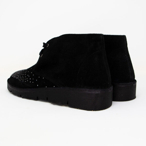 Polacchine con borchie