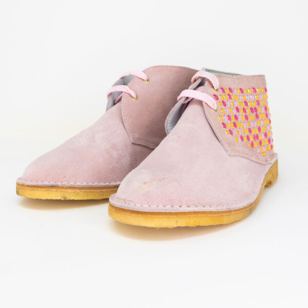 Polacchine con borchie monocromatiche