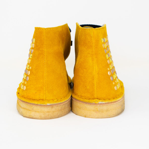 Polacchine con borchie monocromatiche