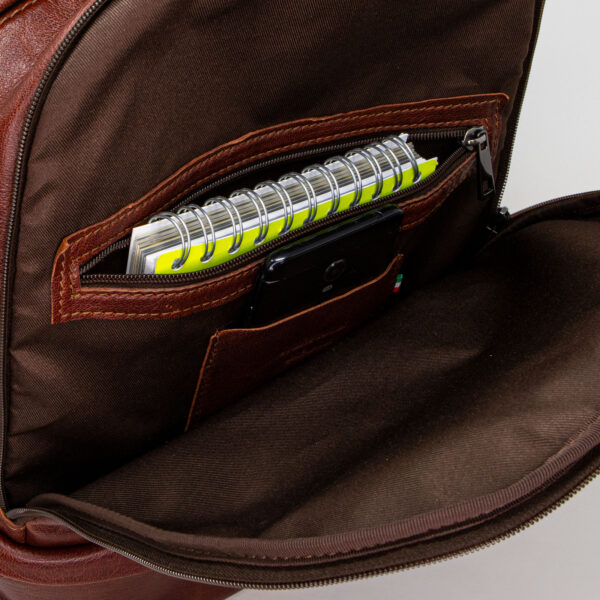 Zaino in vera pelle con doppia cerniera